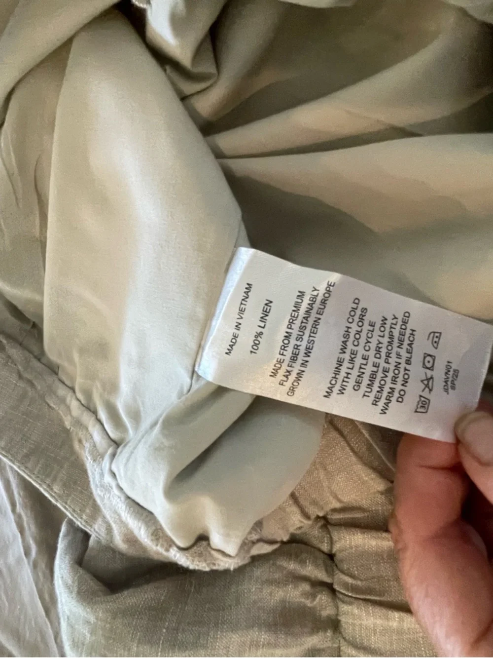 Quince 100% linen, ladies trouser pant. Worn once, professionally hemmed.